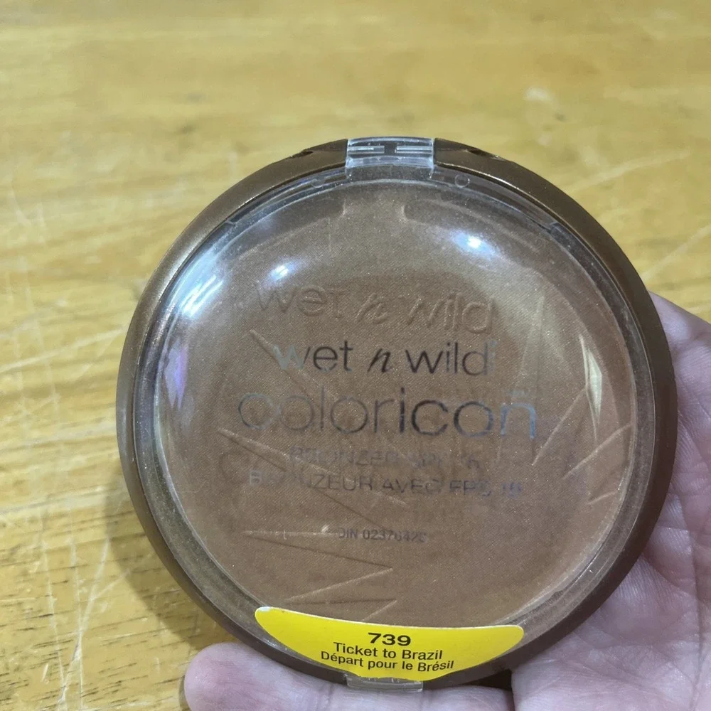 Wet N Wild Coloricon Bronzer 739 Ticket‎ To Brazil 0.46 oz New